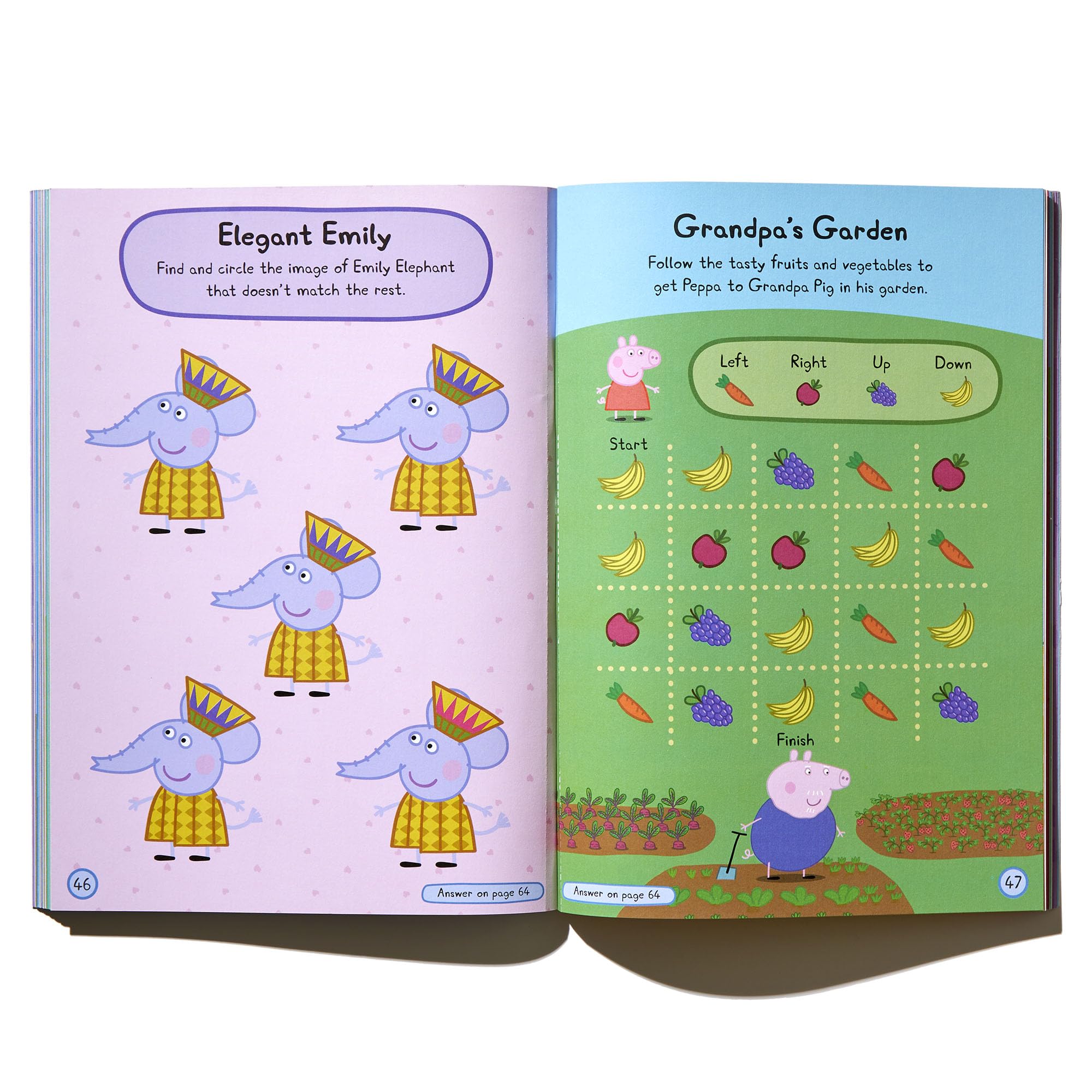 Peppa Pig Super Sticker Book: Over 1000 Stickers & 8 Posters Peppa Pig Super Sticker Book: Over 1000 Stickers & 8 Posters Paperback