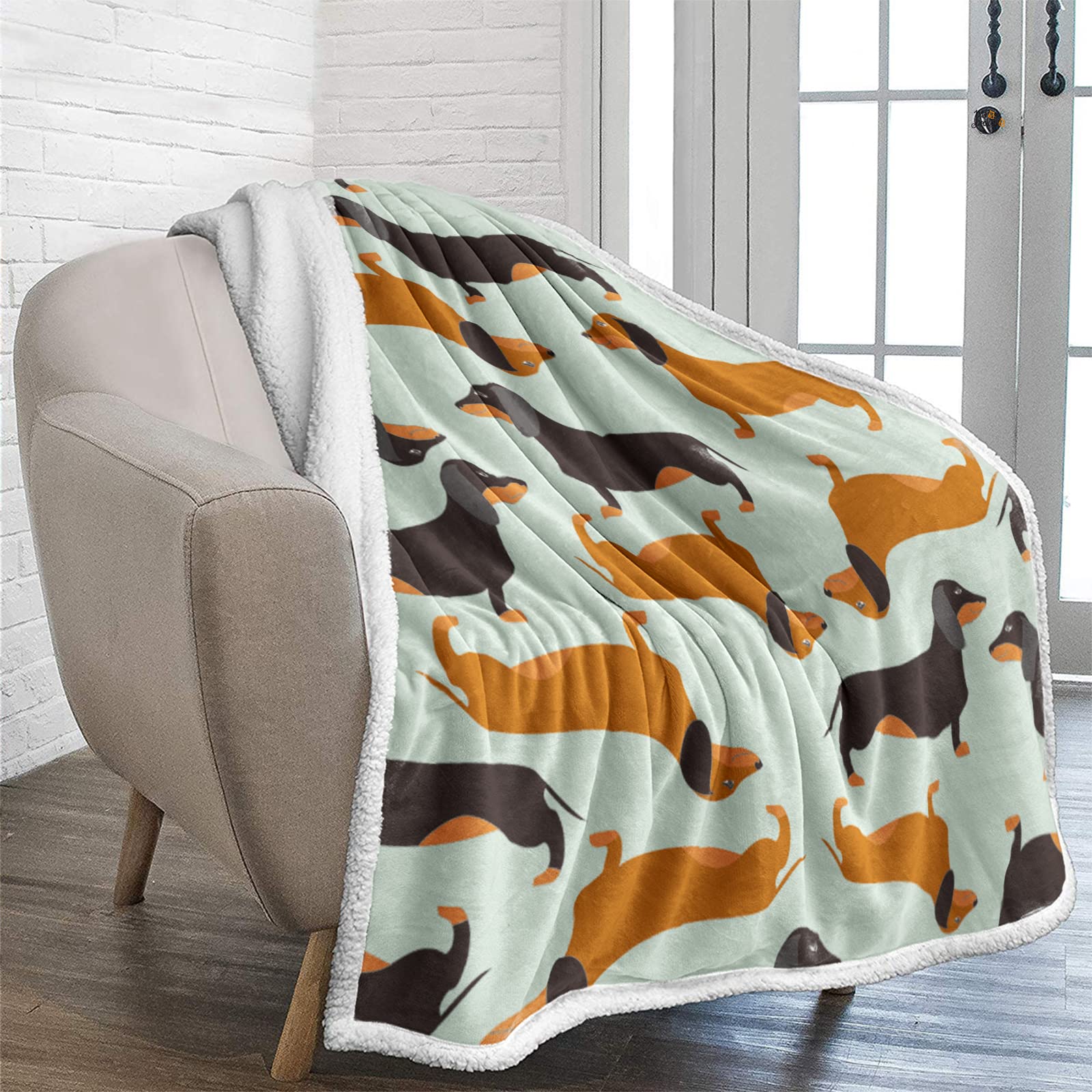 WONGS BEDDING Dachshund Sausage Blanket Reversible Dog Printed Sherpa Blanket for Kids Teens Adults Soft Warm Microfiber Fleece Solid Blanket for Bed, Couch and Travel 150x200cm