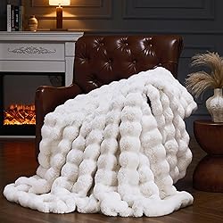PLUUSHUU Faux Fur Throw Blanket for Couch, Fluffy