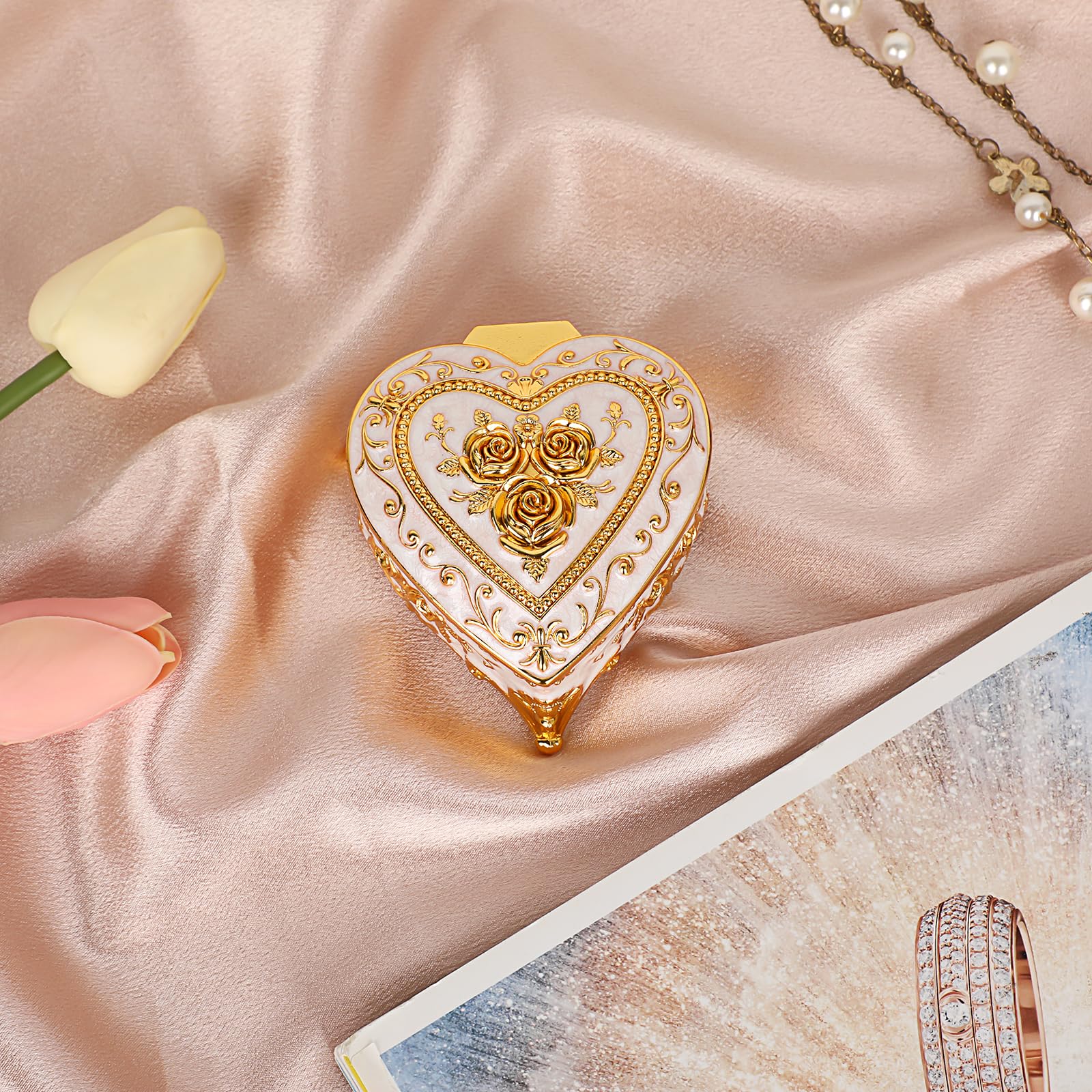 Hipiwe Vintage Metal Jewelry Box - Heart Shape Trinket Organizer Ring Box Case with Rose Pattern Jewelry Storage Box for Ring Earrings Necklace, Gift for Women