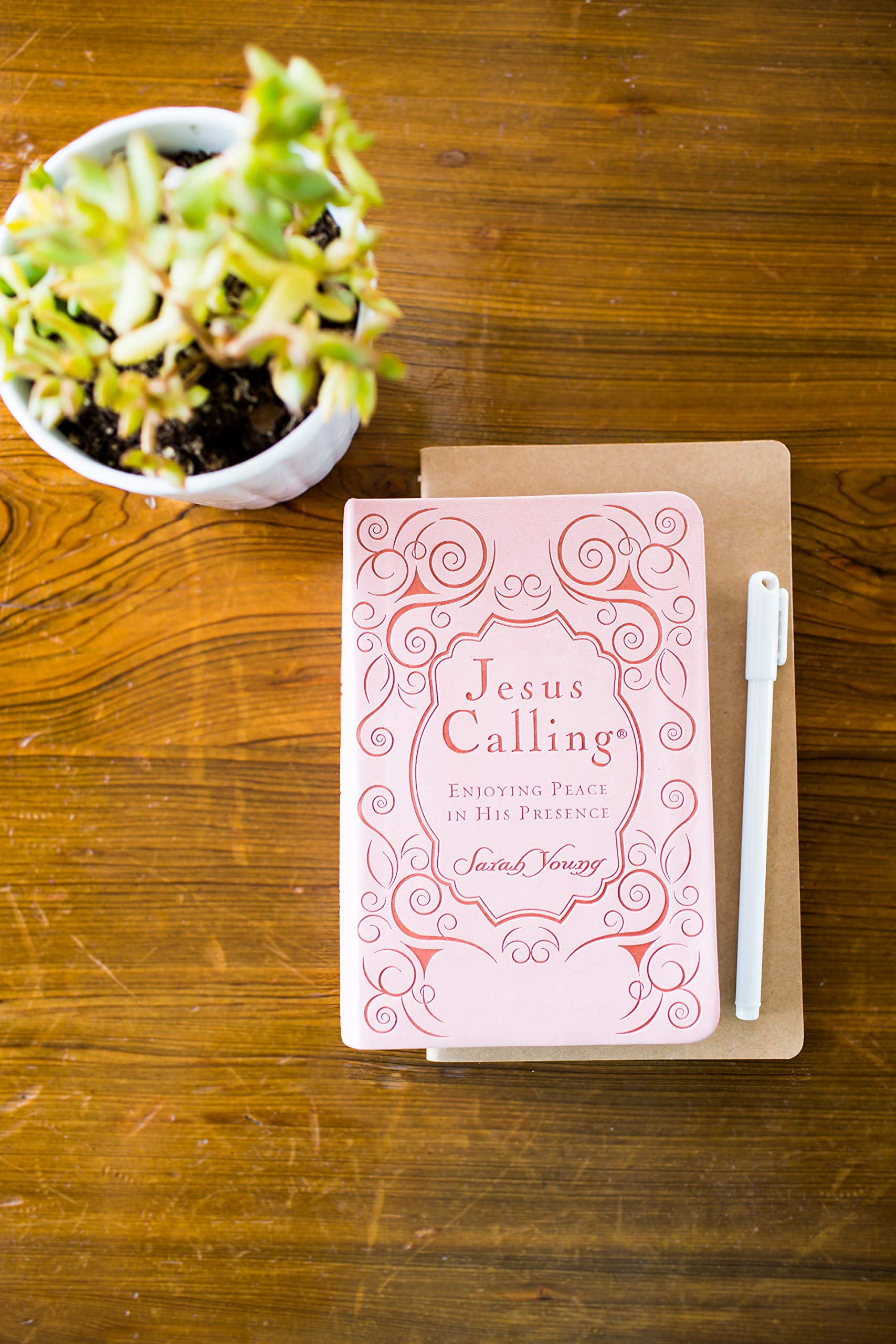 Jesus Calling, Pink Leathersoft, with Scripture References; Enjoying Peace in His Presence (a 365-Day Devotional) Jesus Calling, Pink Leathersoft, with Scripture References; Enjoying Peace in His Presence (a 365-Day Devotional) Imitation Leather Kindle