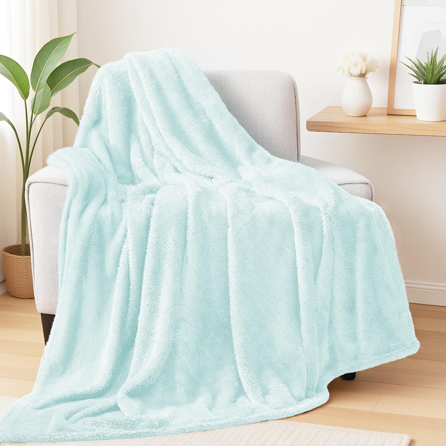 Exclusivo Mezcla Plush Fuzzy Fleece Throw Blanket 127x178 CM, Super Soft, Fluffy and Warm Blankets for Couch, Bed, All Season Use, Mint Green — image 1