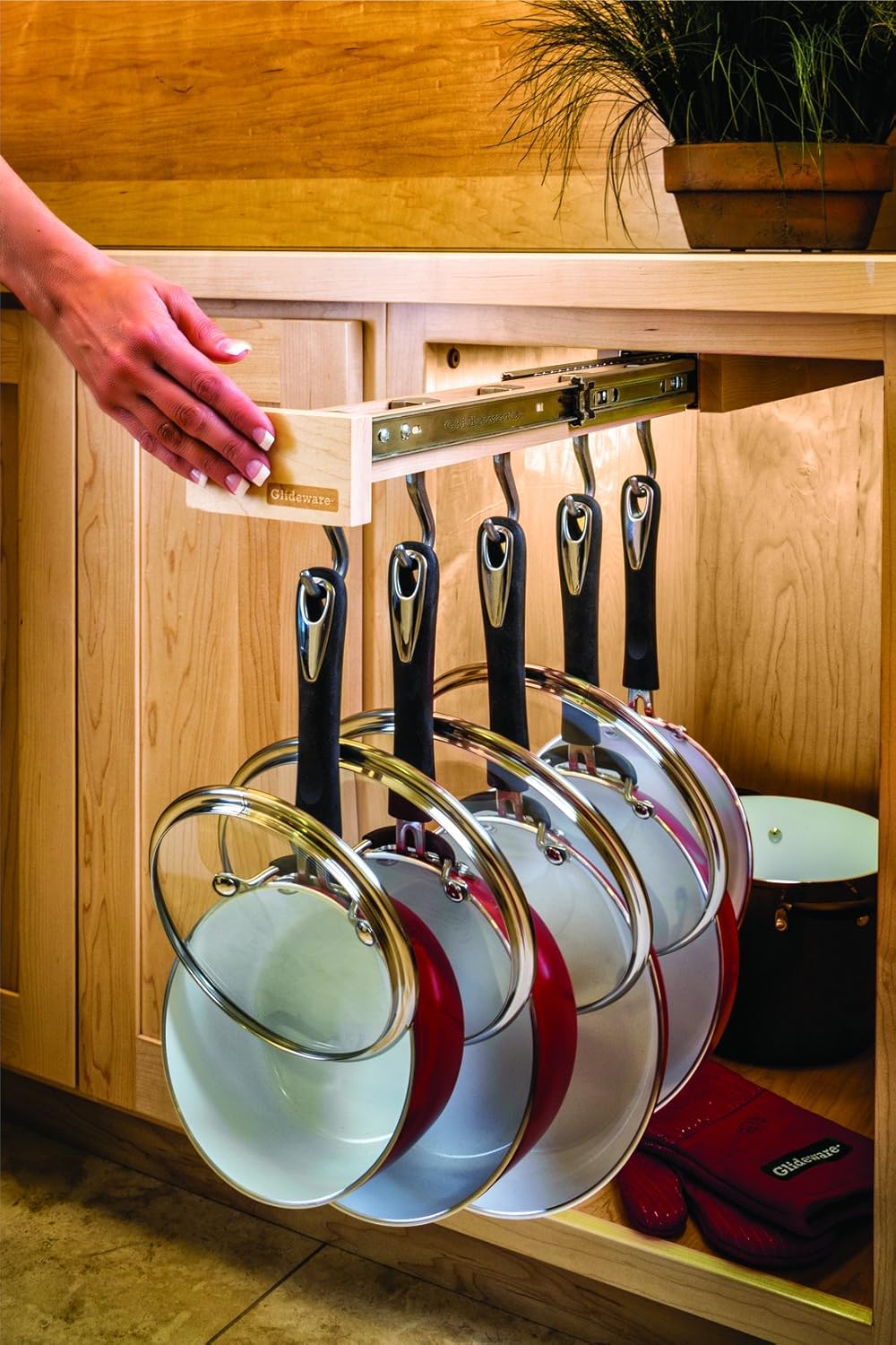 Amazon Com Glideware Pan 7 Hook Utility Organizer With Ball Bearing Slides Cabinet Pull Out Organizers Kitchen Dining