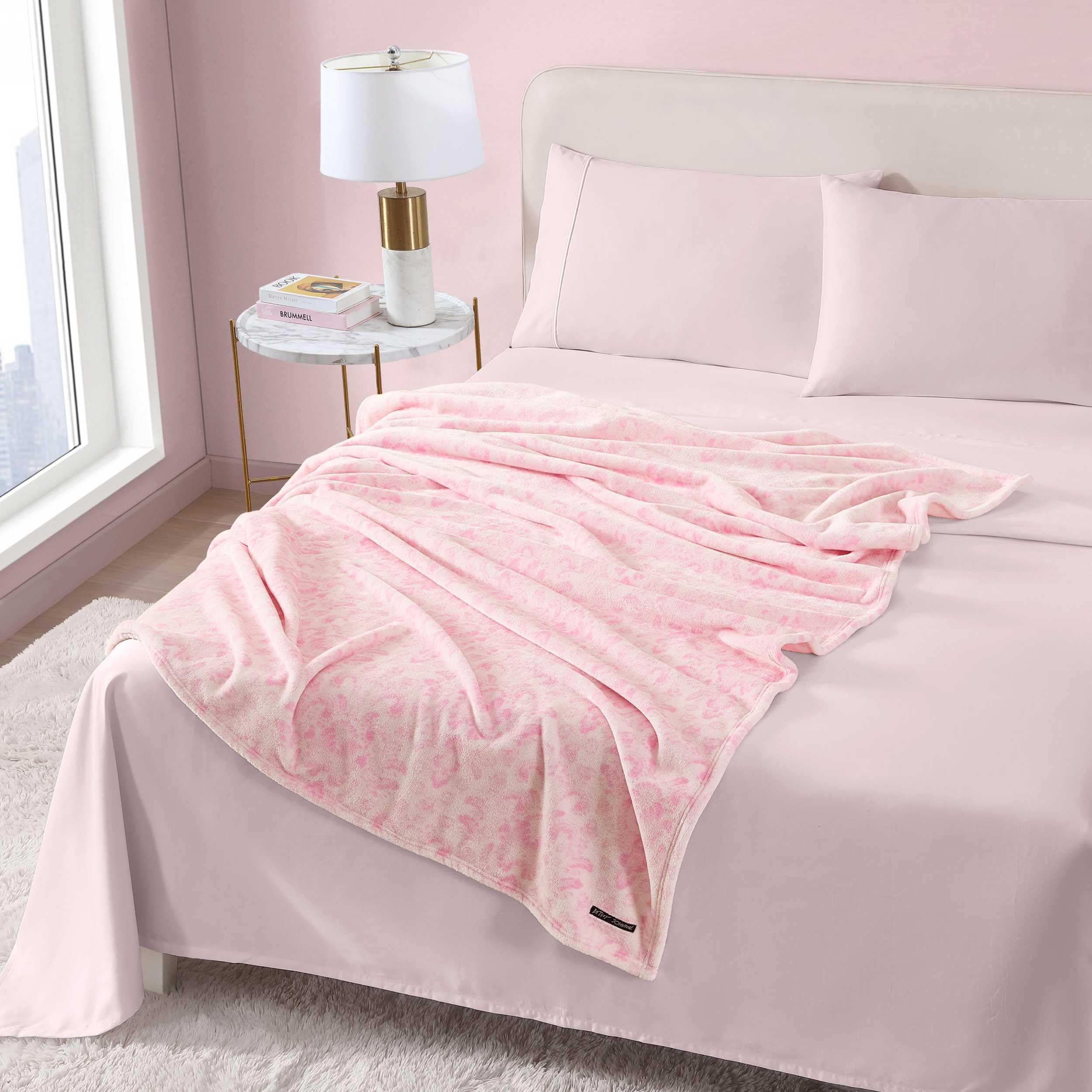 Betsey Johnson - Blanket, Buttery-Soft Throw Blanket for Couch or Bed, Boldly Plush & Oversized Bedding (Betsey Damask Pink, 50" x 70") Image