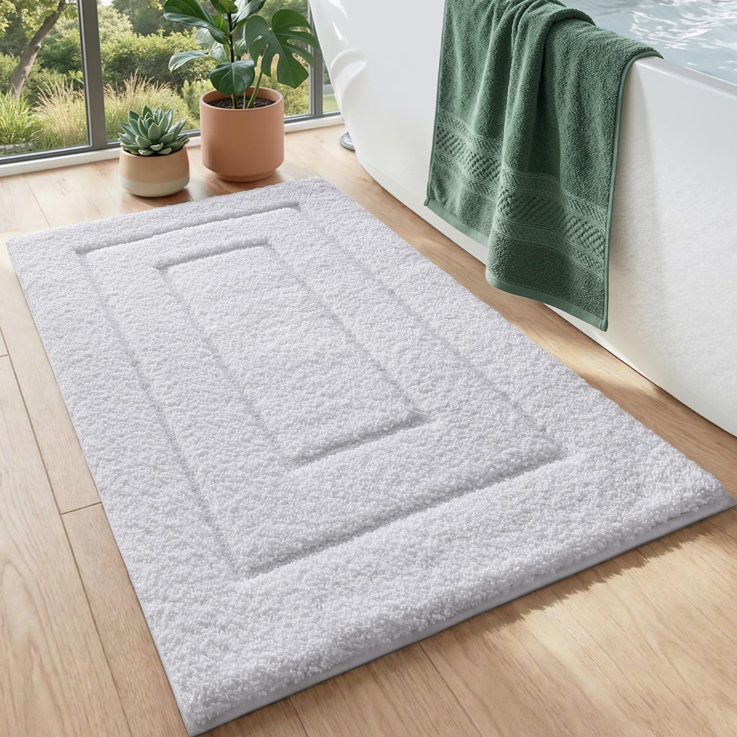DEXI Bath Mat 40 x 60 cm, Extra Soft Absorbent Microfiber, Non-Slip Bathroom Mats, Machine Washable Rugs for Shower Floor, White