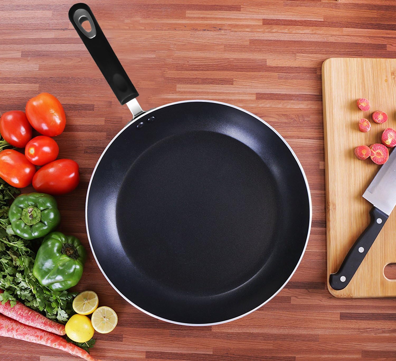 Utopia Kitchen 11 Inch Nonstick Frying Pan - Induction Bottom - Aluminum Alloy and Scratch Resistant Body - Riveted Handle - Dishwasher Friendly: Kitchen & Dining