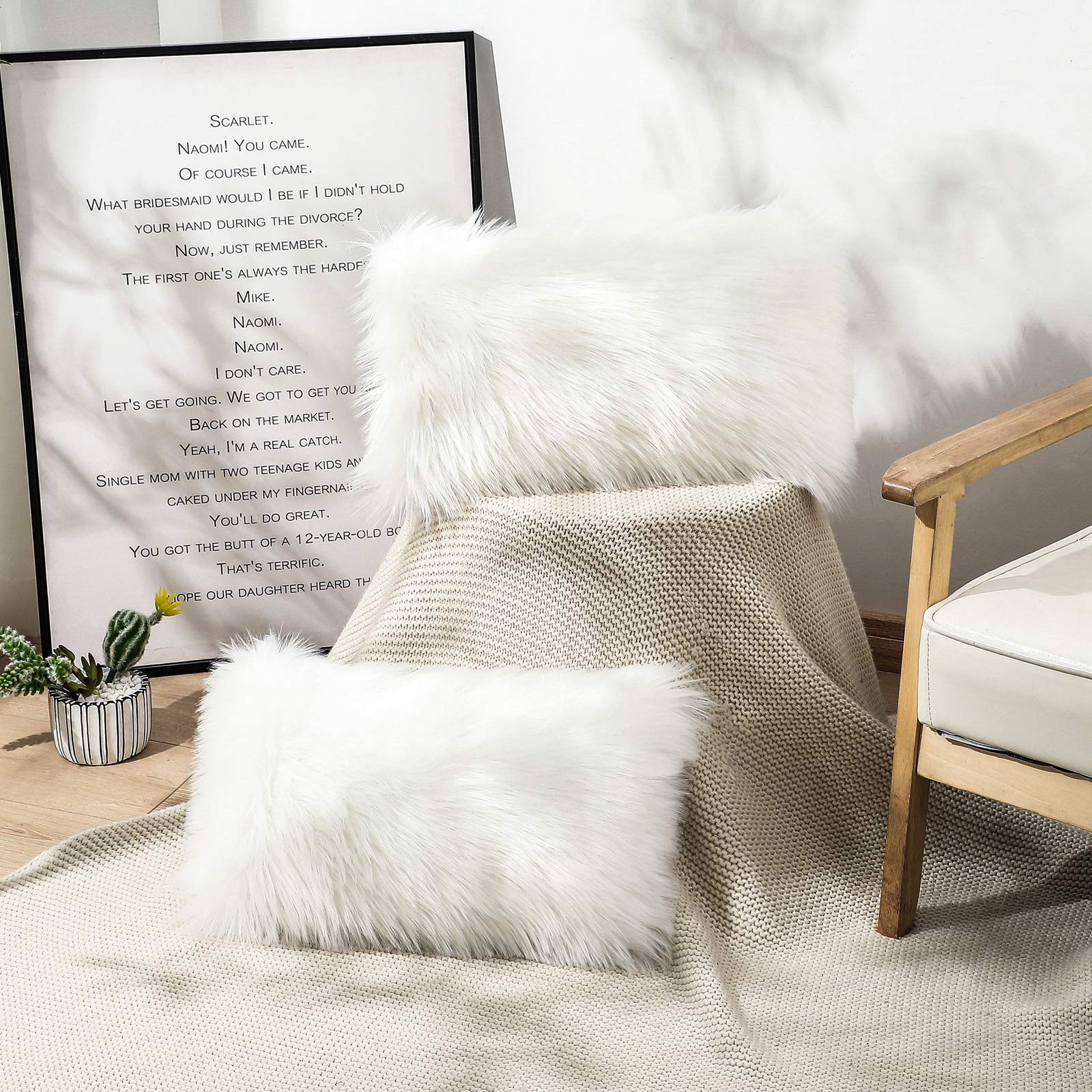OYIMUA White 12'' x 20'' Fluffy Soft Faux Fur Cushion Covers Pack of 2, Luxurious Home Decorative Super Soft Plush Pillow covers Case 30 x 50 cm for Sofa Bed Car