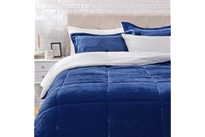 Amazon Basics 3 Piece Bedding Set, Micromink Sherpa, Ultra-Soft, Warm All Season Comforter, King, Navy Blue, Solid