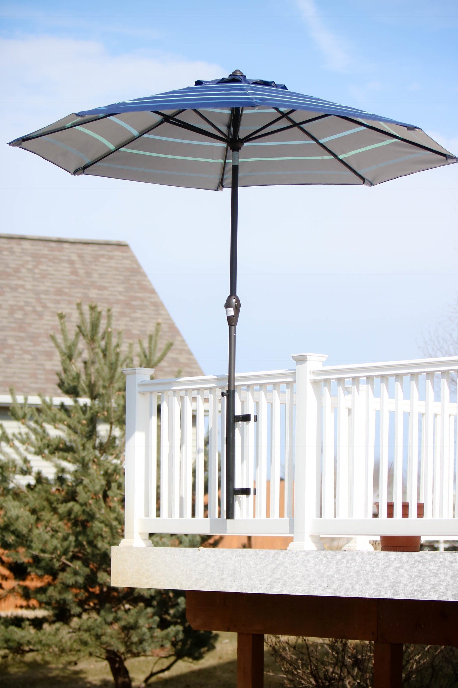 Patio Umbrella Holder | Outdoor Umbrella Base and Mount | Attaches to Railing Maximizing Patio Space and Shade (Black)