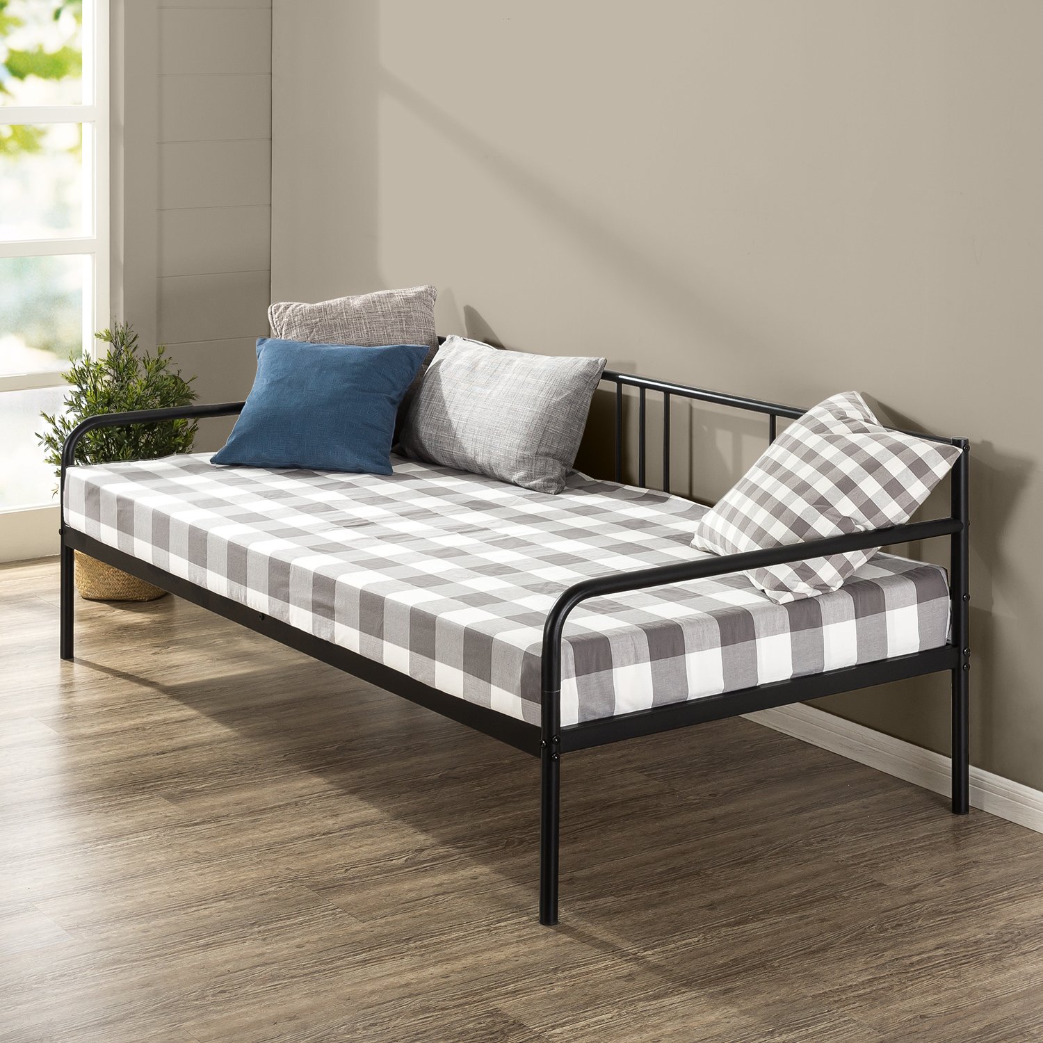 Best Daybed For A Tiny Home