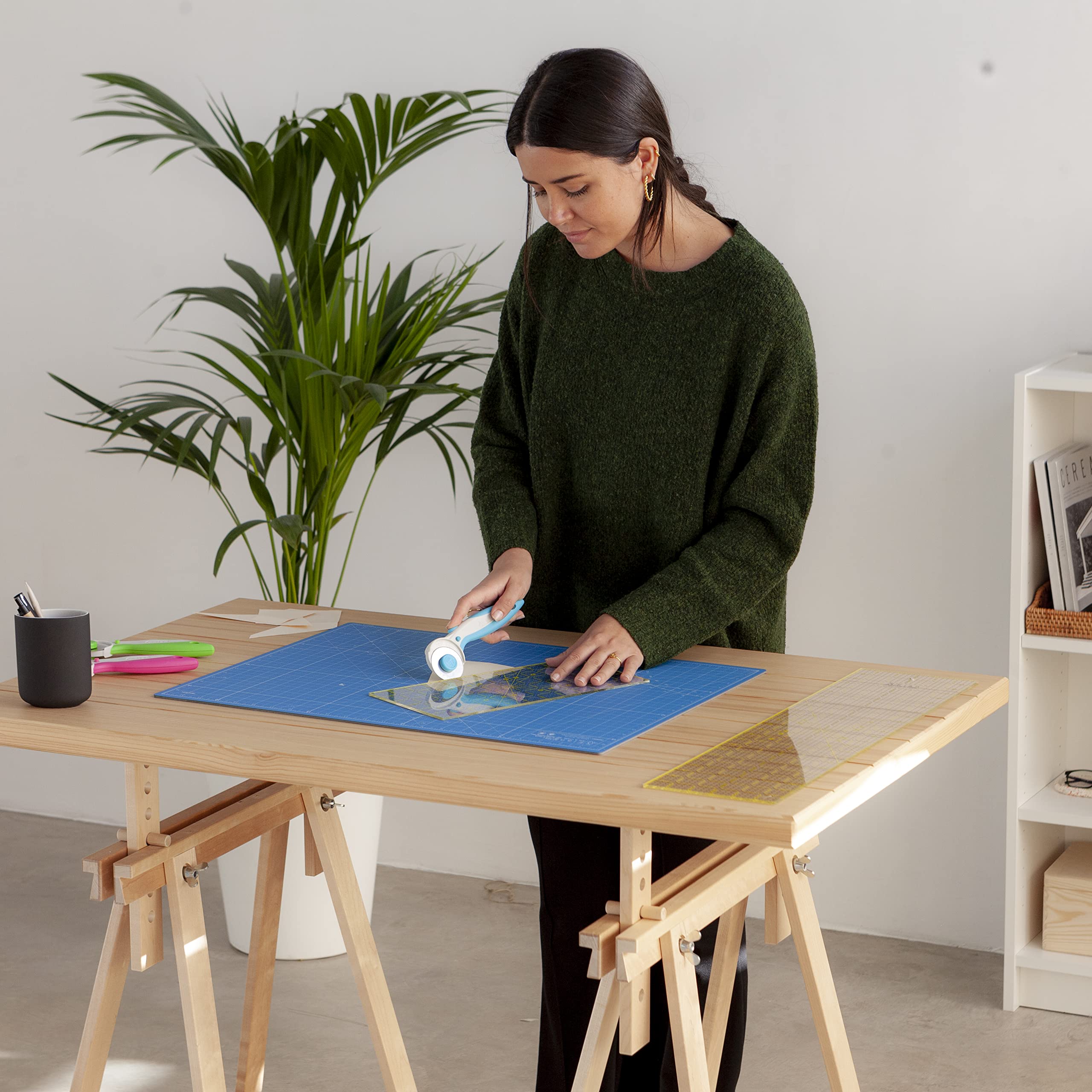 Elan Cutting Mat A2 Blue, Self Healing Cutting Mat 18x24 Inch, 5-Ply Craft Board Blue, Hobby Board for Crafts 18x24 Inch