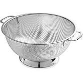 Bellemain 5 Qt Metal Colander with Handle | Pasta, Spaghetti, Berry, Fruit, Vegetable, Kitchen Food Strainer Basket | 18/8 St