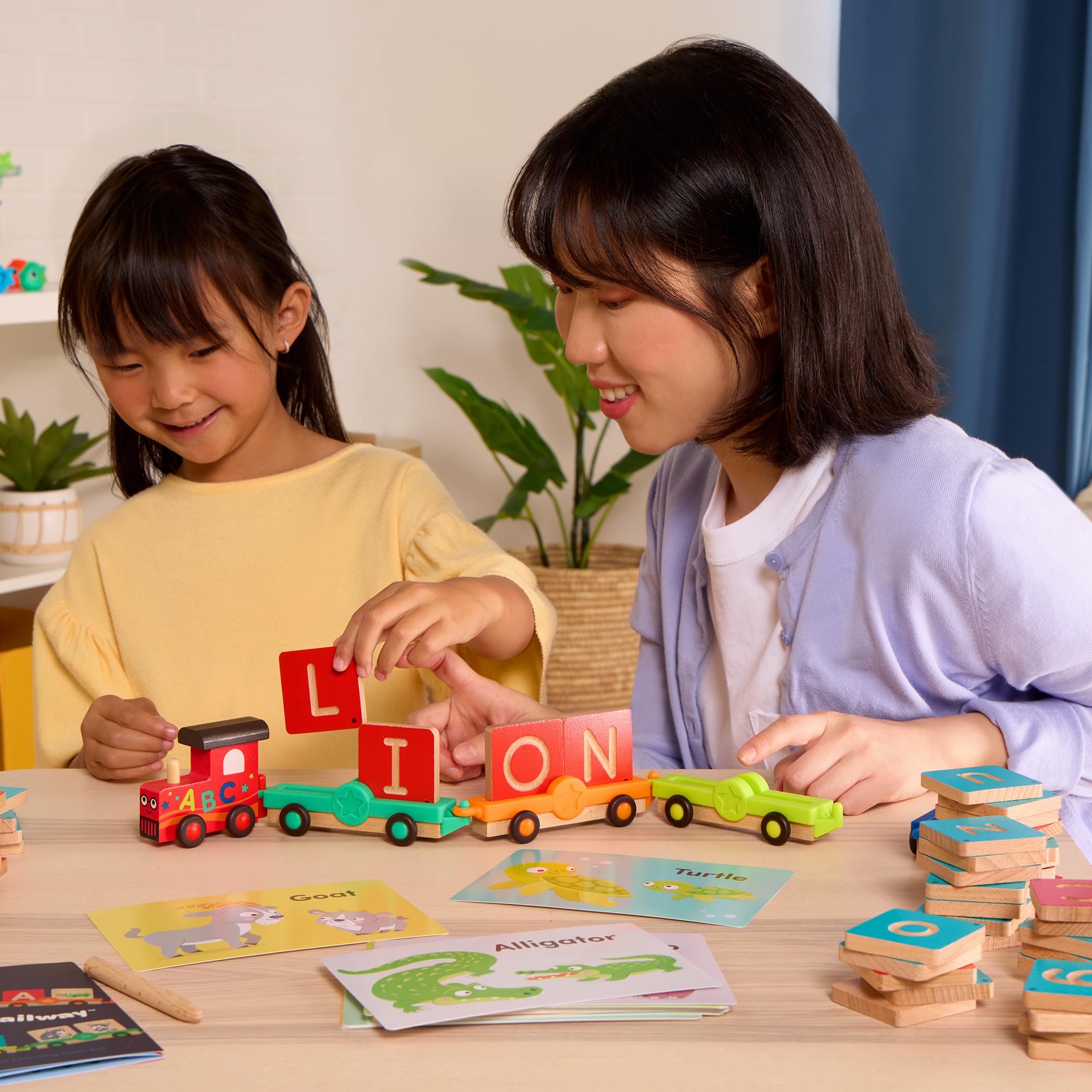 Battat Education – Wooden Alphabet Train Set ABC Letter Train Toy with 84 Pieces for Toddlers – Educational Color & Shape Recognition