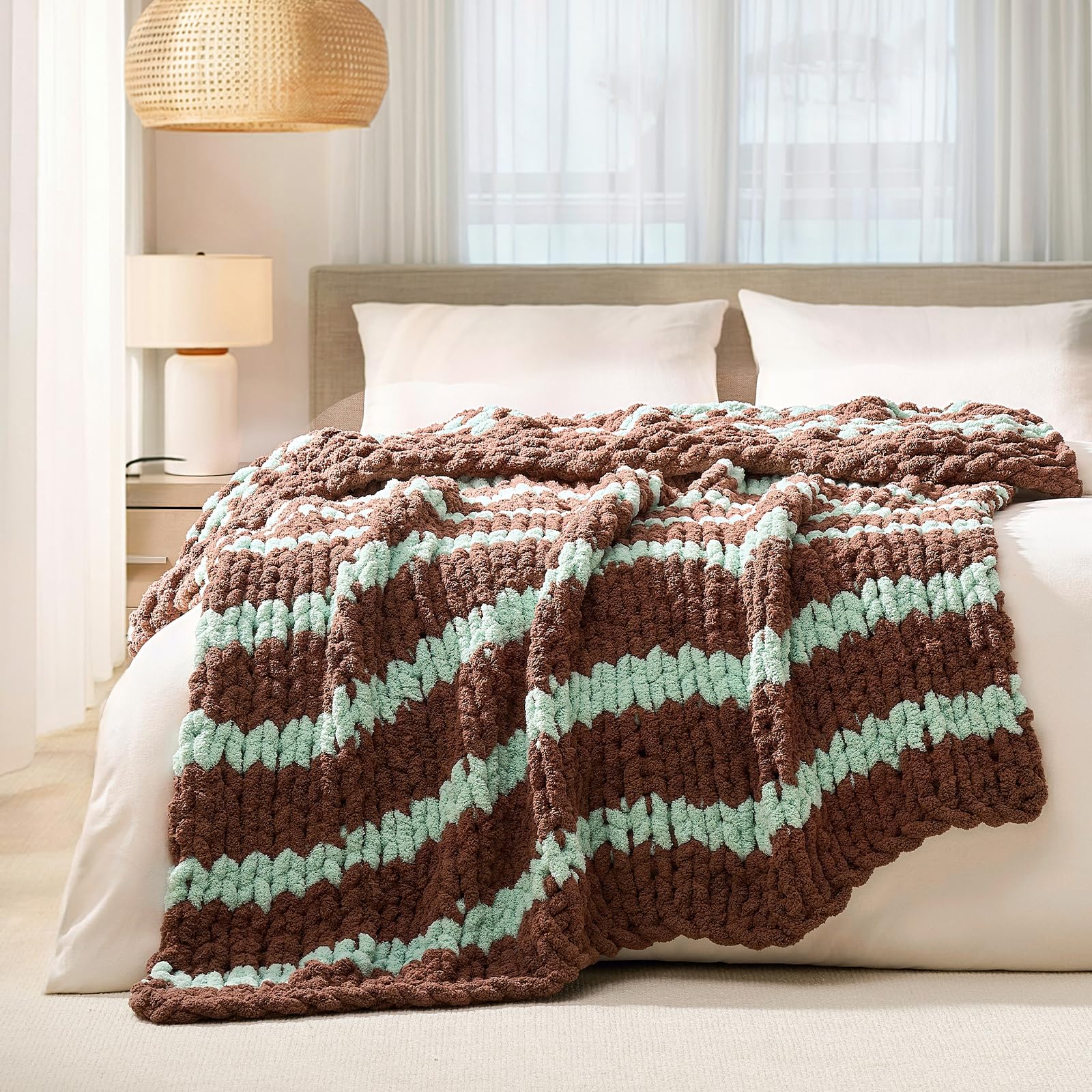 L'AGRATY Chunky Knit Blanket