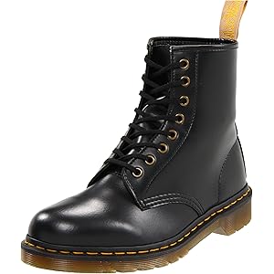 dr martens 1460 smooth black