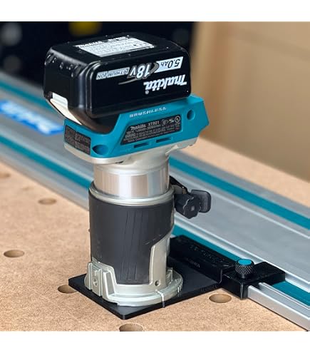 Base Réglable Transparente Pour Défonceuse Makita RT0701C/WU601 - Plastique Et Métal, 109x88x80 Mm, Vis Micro-réglables