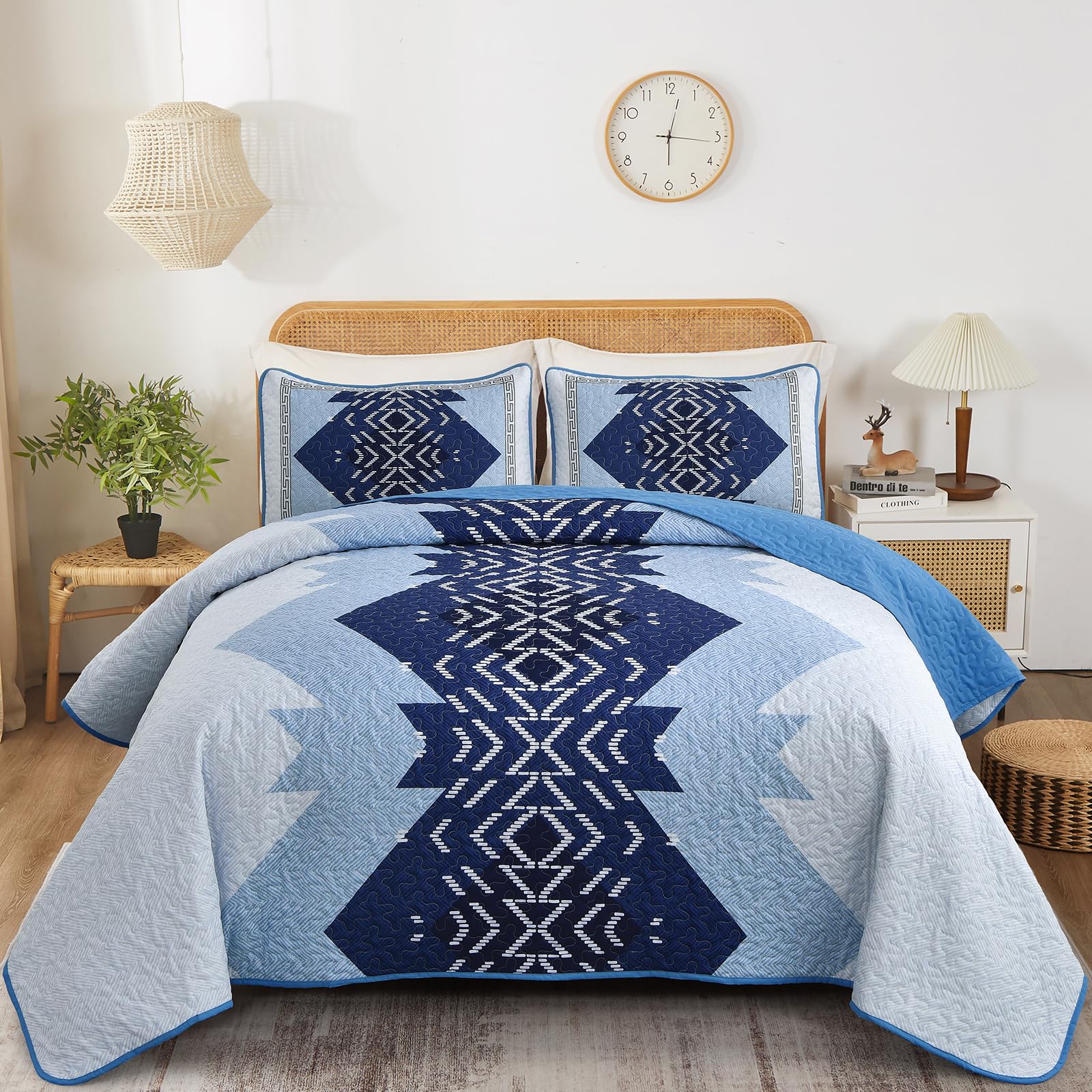 Dintszyayue Blue Quilt Set Queen Size,3 Pieces Aztec Texture Bedding Coverlet Set Boho Bedspread Geometric Pattern Quilt Bedding Set Reversiber Microfiber Quilt Bed Spread for All Season(Blue,90"x96") Image