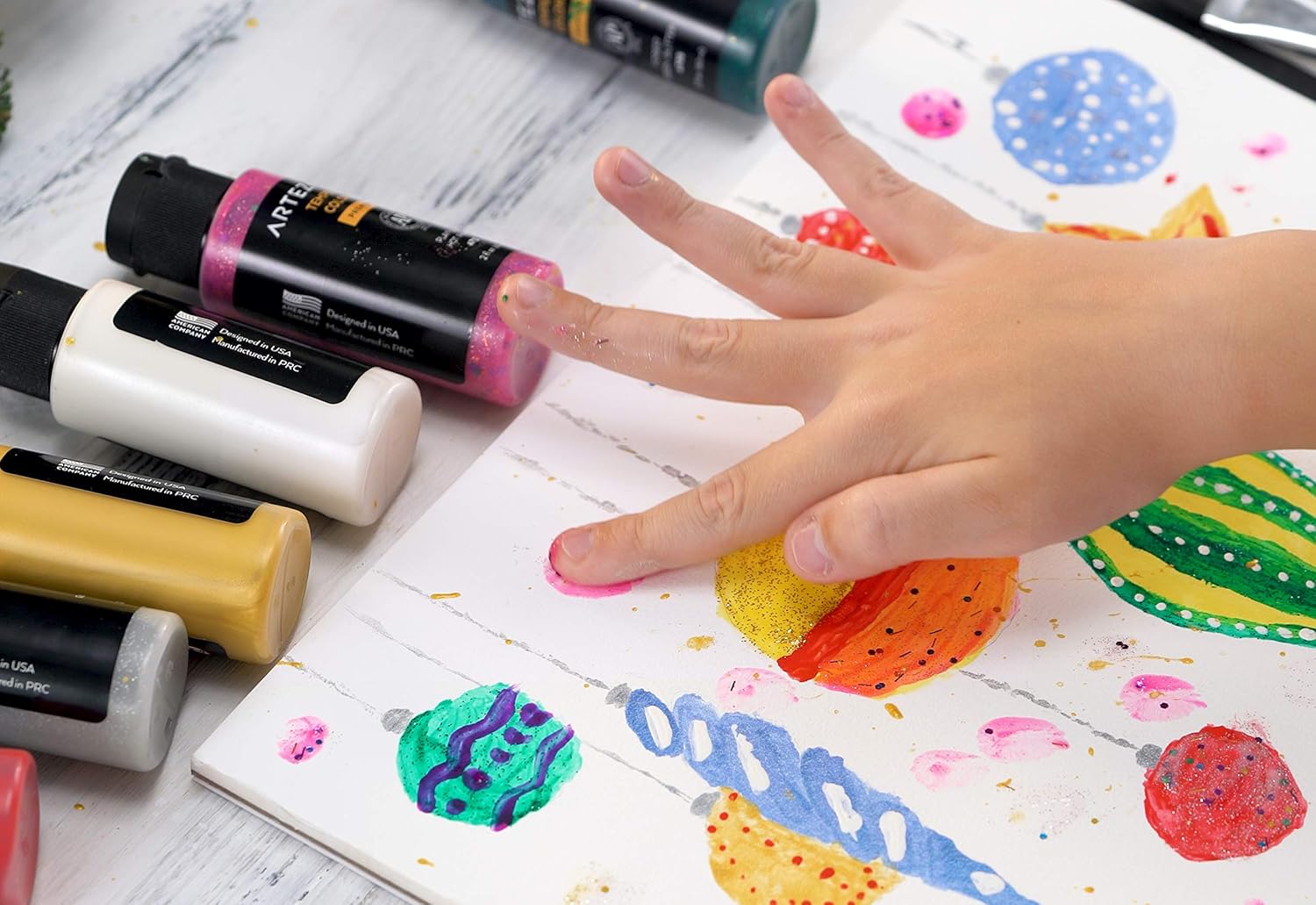 Arteza Tempera Washable Paint for Kids, Set of 32, 2.03oz/60ml Bottles, Poster Paint for Craft Projects, Sponge Painting & Finger Painting, Includes Neon, Glitter & Glow-in-The-Dark: Home Improvement