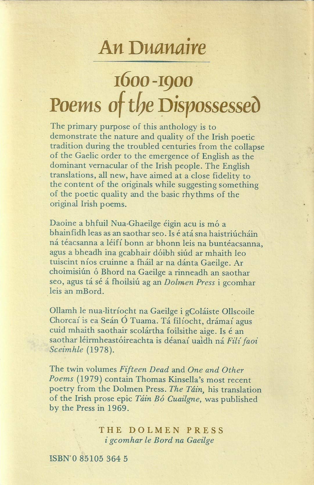 An Duanaire 1600 1900 Poems Of The Dispossessed Thomas Kinsella Sean O Tuama Amazon Com Books