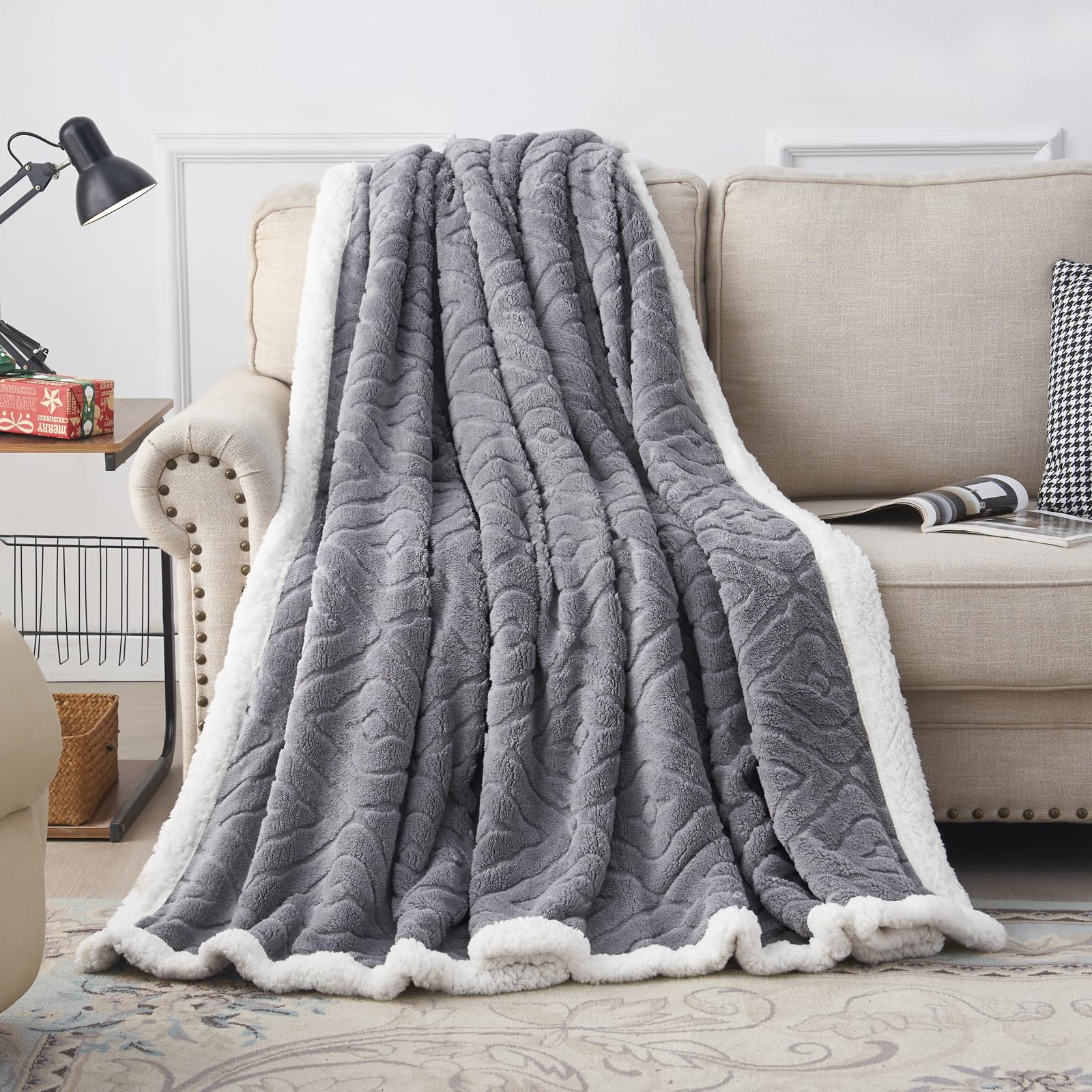 EAQ Sherpa Fleece Throw Blanket Fleece Blanket for Adults, Soft Thick Tleece Throw Blanket Fluffy Blanket Throw for Sofa, Bed and Couch (GREY, 130x150cm)