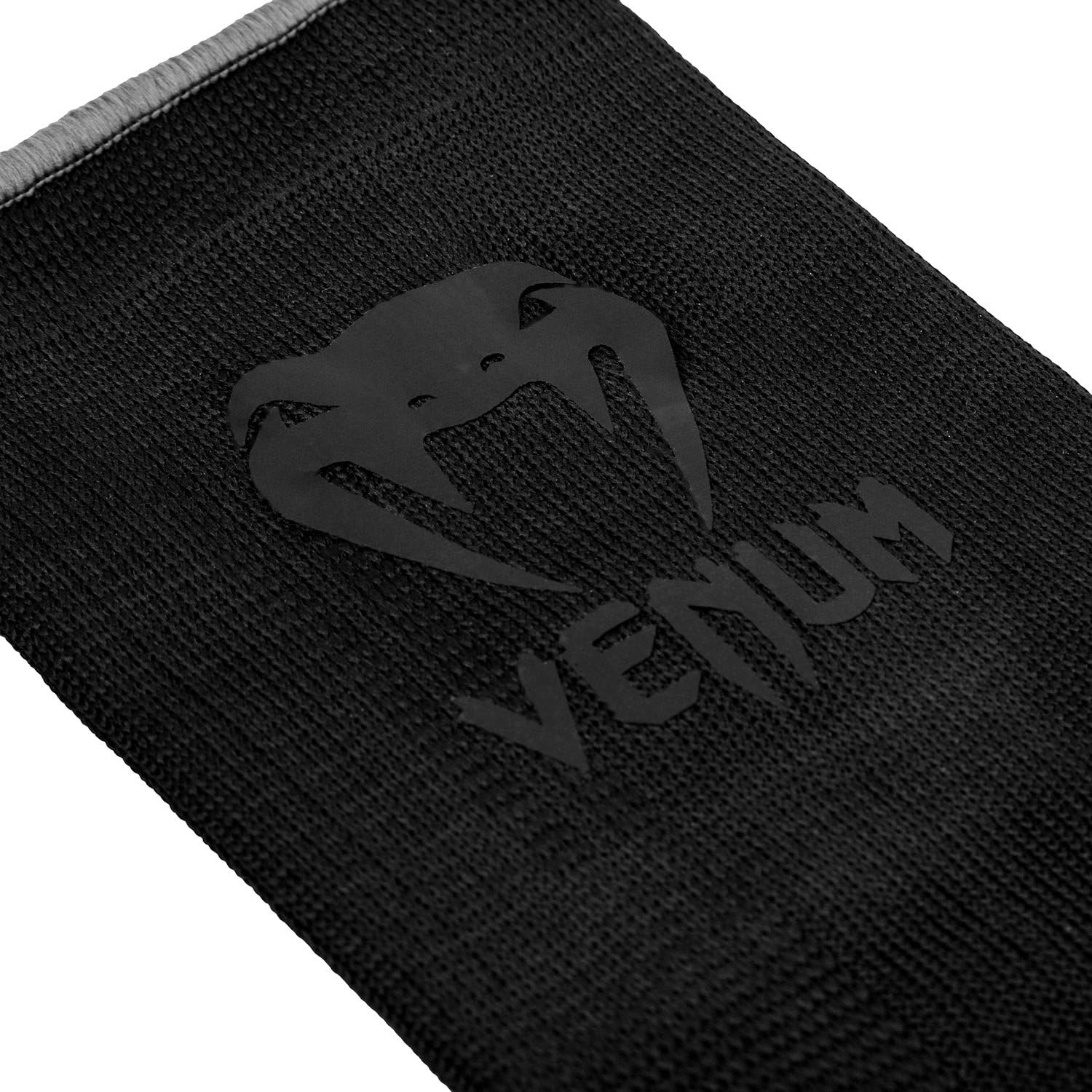 Venum Muay Thai/Kick Boxing Ankle Support Guard, White : Athletic Socks : Sports & Outdoors