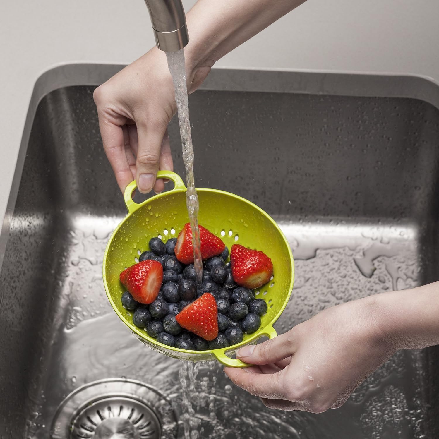 Zeal G209L Colander, Lime, 15cm - Image 3