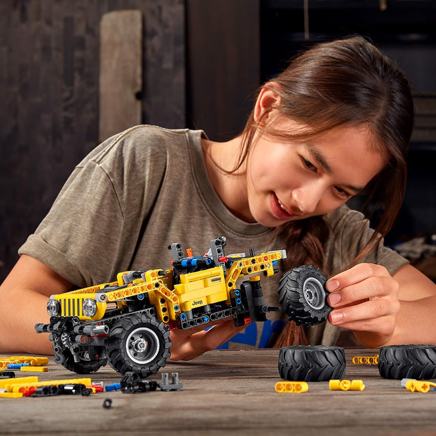 LEGO Technic Jeep Wrangler 42122; an Engaging Model Building Kit for Kids Who Love High-Performance Toy Vehicles, New 2021 (665 Pieces): Toys & Games