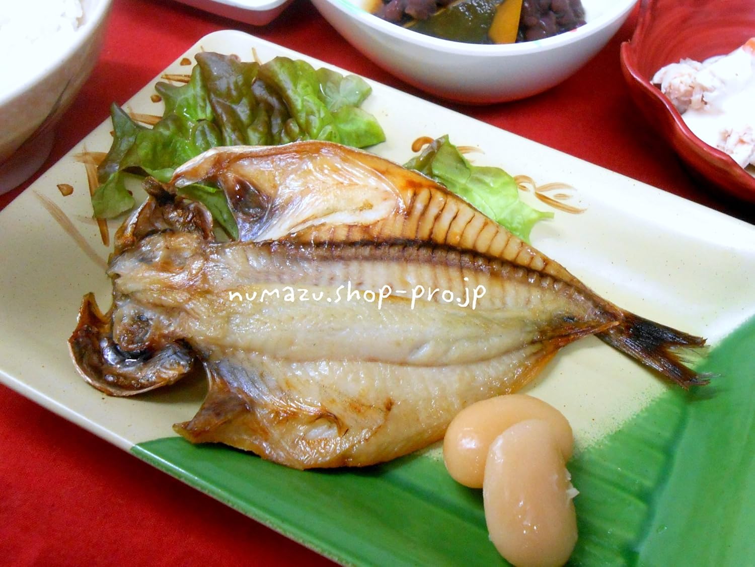 Amazon 沼津のひもの えぼ鯛 8枚 田藤水産 沼津のひもの 干物 燻製 通販