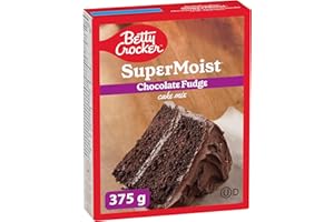 BETTY CROCKER - CAKE MIX - Super Moist Chocolate Fudge Flavour, 375 Grams Package of Cake Mix, Baking Mix, Tastes Like Homema