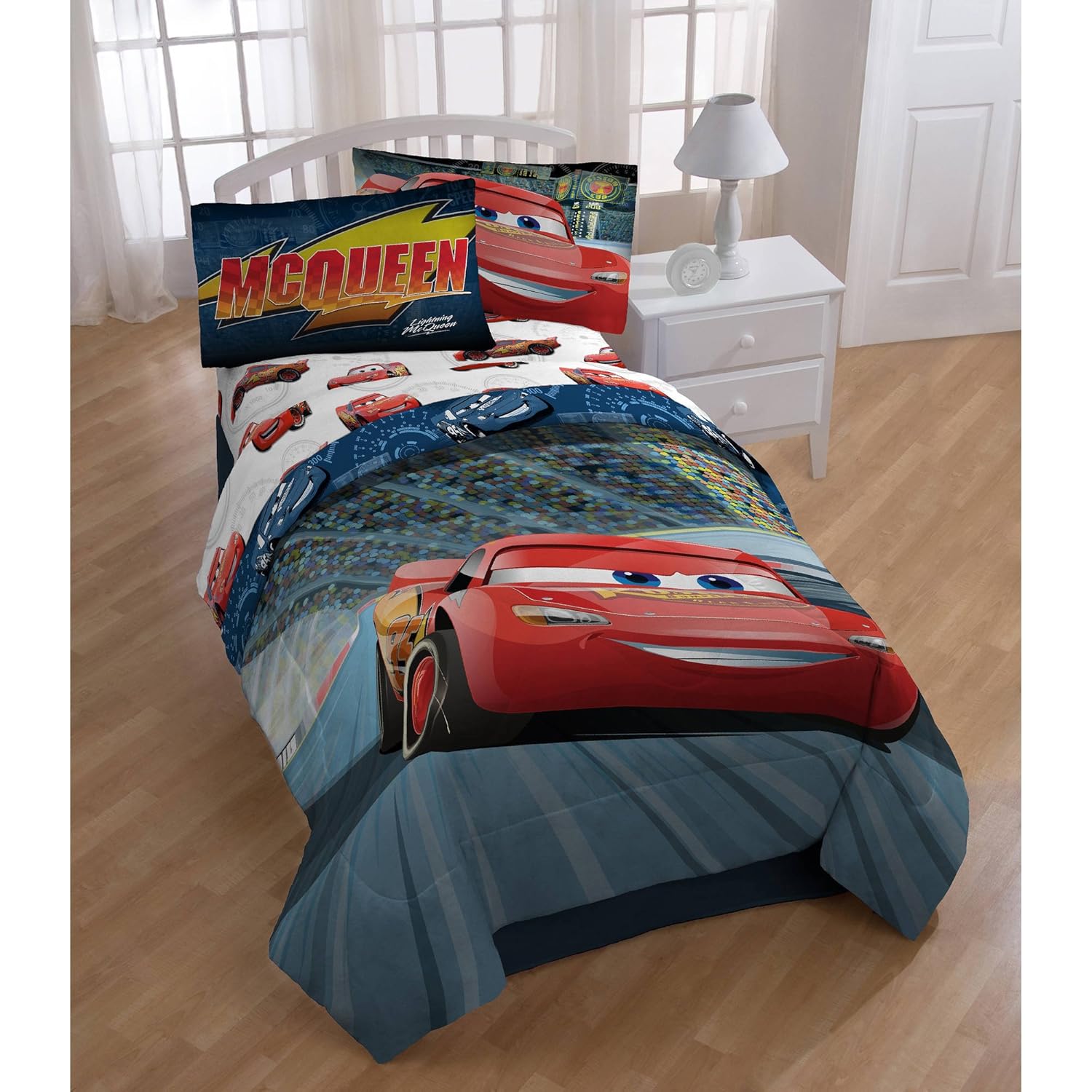 Cars 3 (New 2017) 7-Piece Full Bedding Collection with Comforter, Sheet Set and Night Light