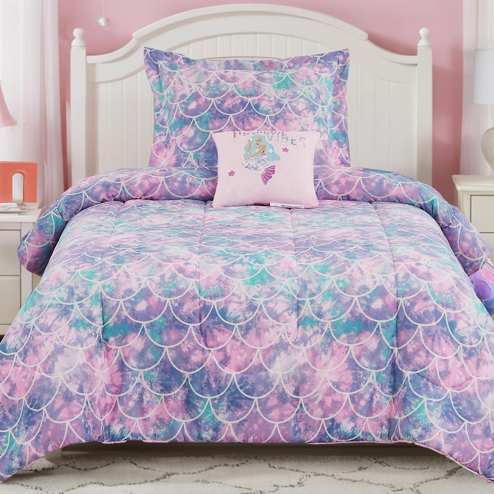 Photo 1 of Wink Deer Full Size Comforter Set for Girls-4 Pieces Mermaid Glow in The Dark Full Bedding Sets for Kids, 1 Comforter, 2 Shams and 1 Decor Pillow