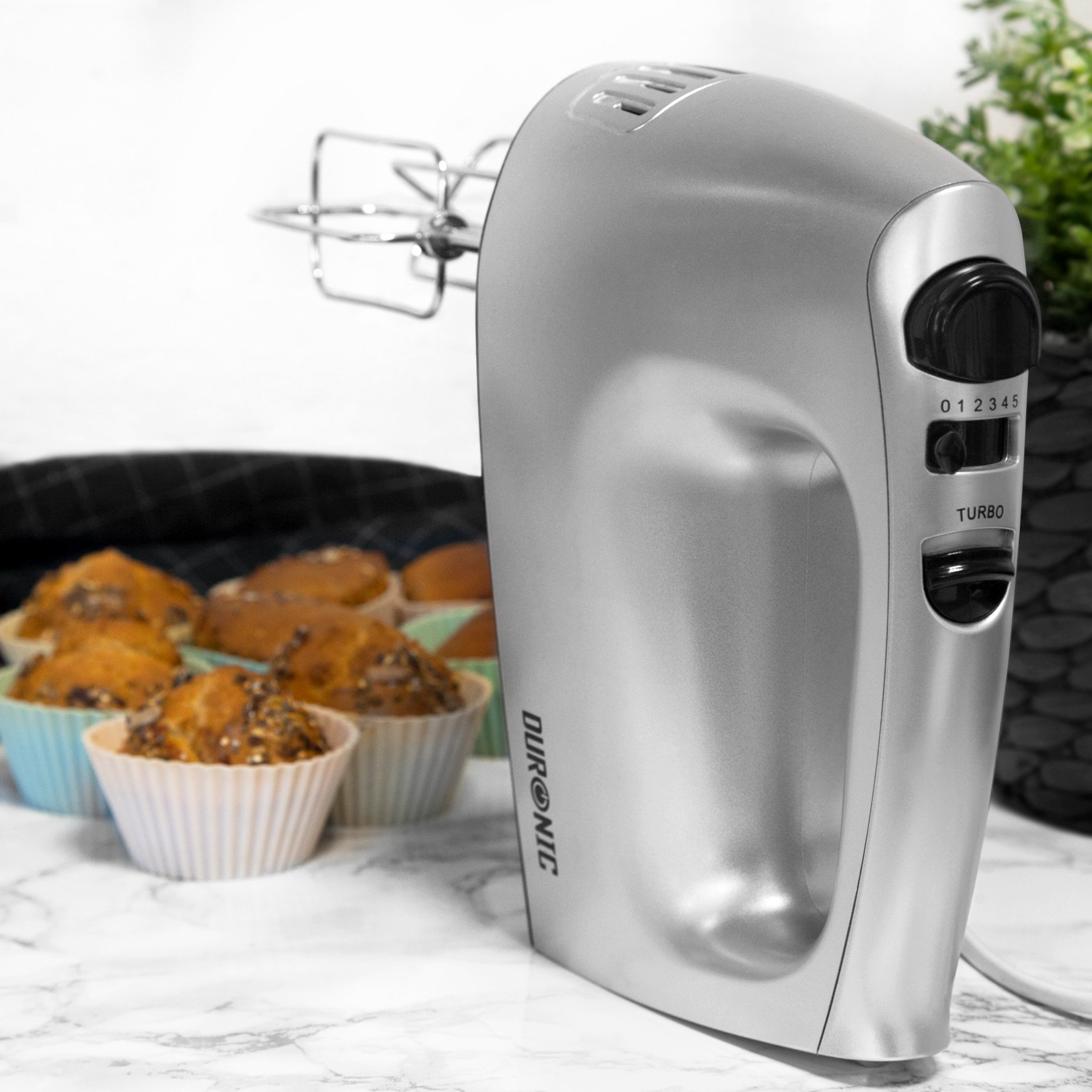 Duronic HM4 Electric Hand Mixer 400W 5 Speed Baking Set with 5