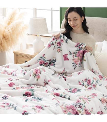 Amazon.com: Betsey Johnson - Blanket, Ultra-Soft Plush Bedding