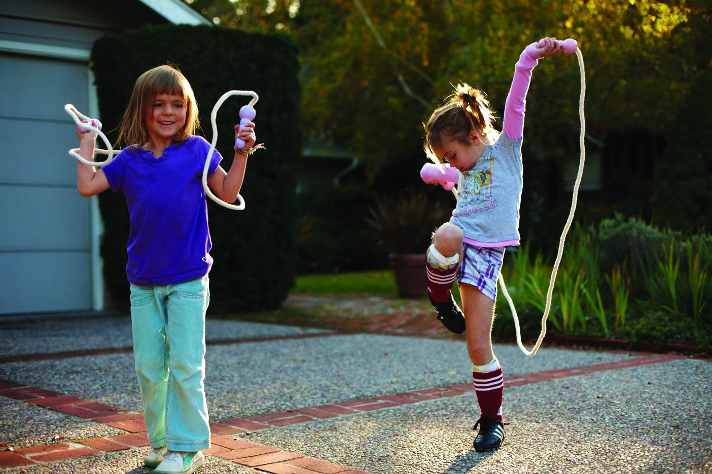 green toys skipping rope