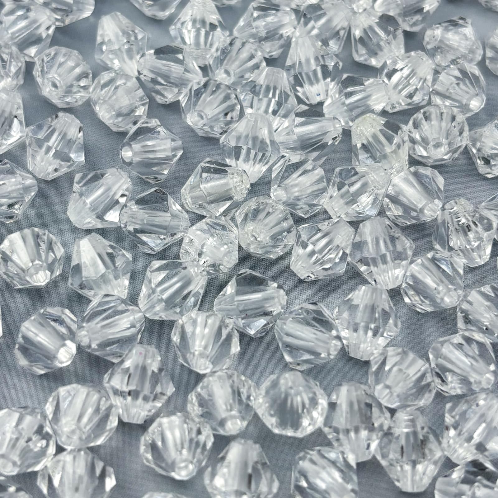 Photo 1 of YHYPOCI 400pcs 8mm Acrylic Bicone Beads Faceted Acrylic Crystal Spacer Beads for Bracelet Necklace Earring Keychain Jewelry Making Crafts(Transparent White)