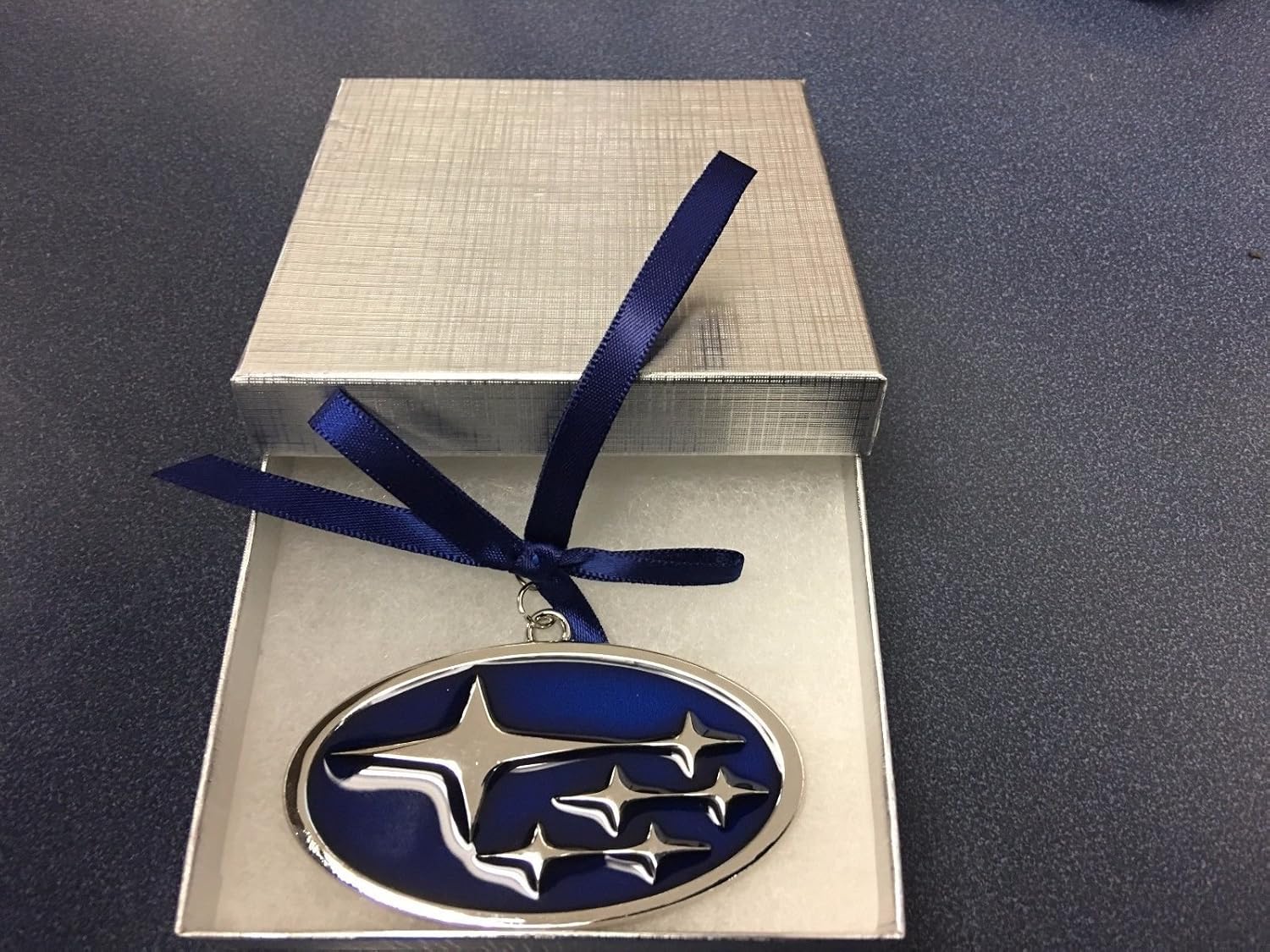 Subaru Christmas Ornament 