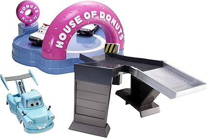 Mattel Cars Toon Tokyo Mater Track Set 