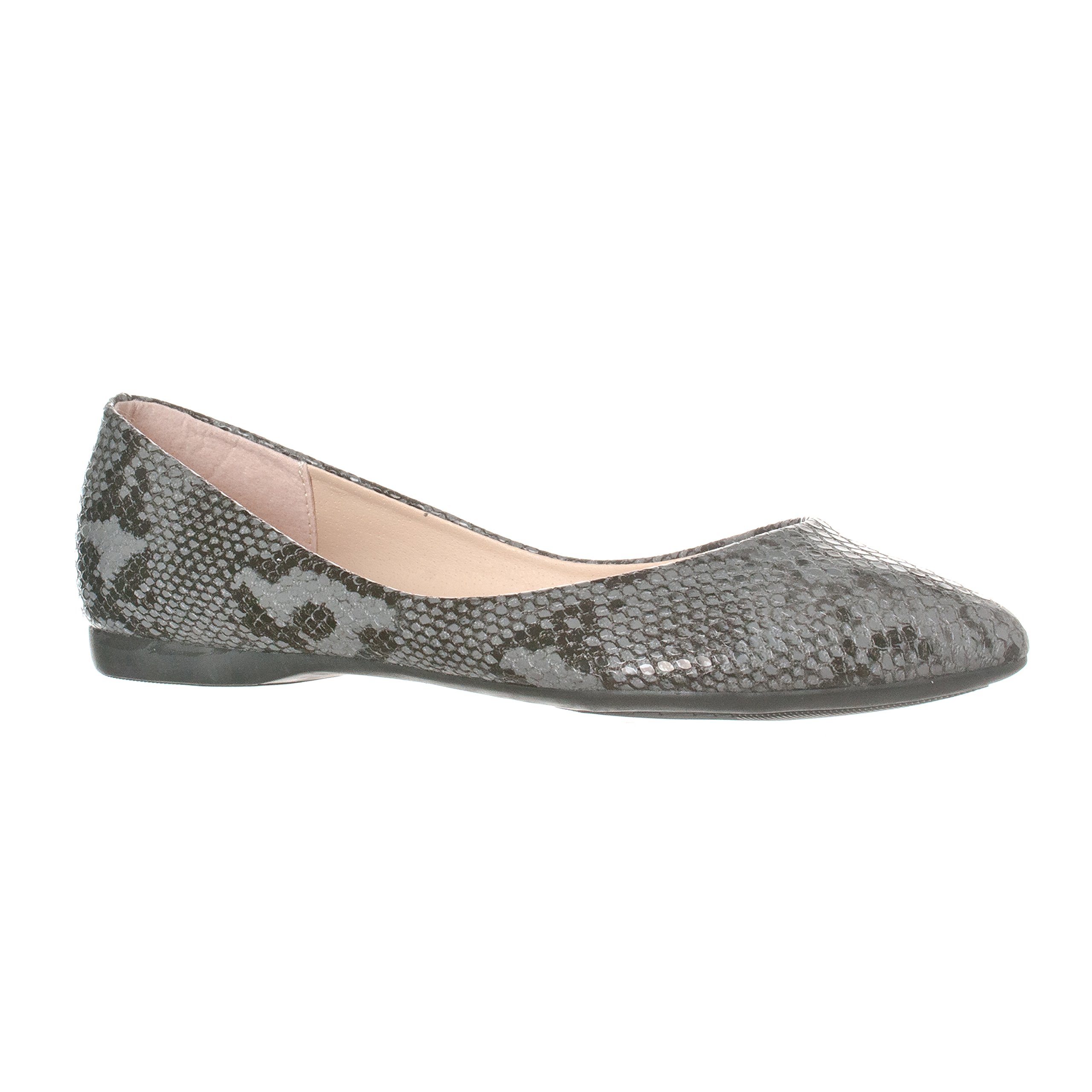 Riverberry Women's Ella Basic Closed Pointed Toe Ballet Flat Slip On Shoe