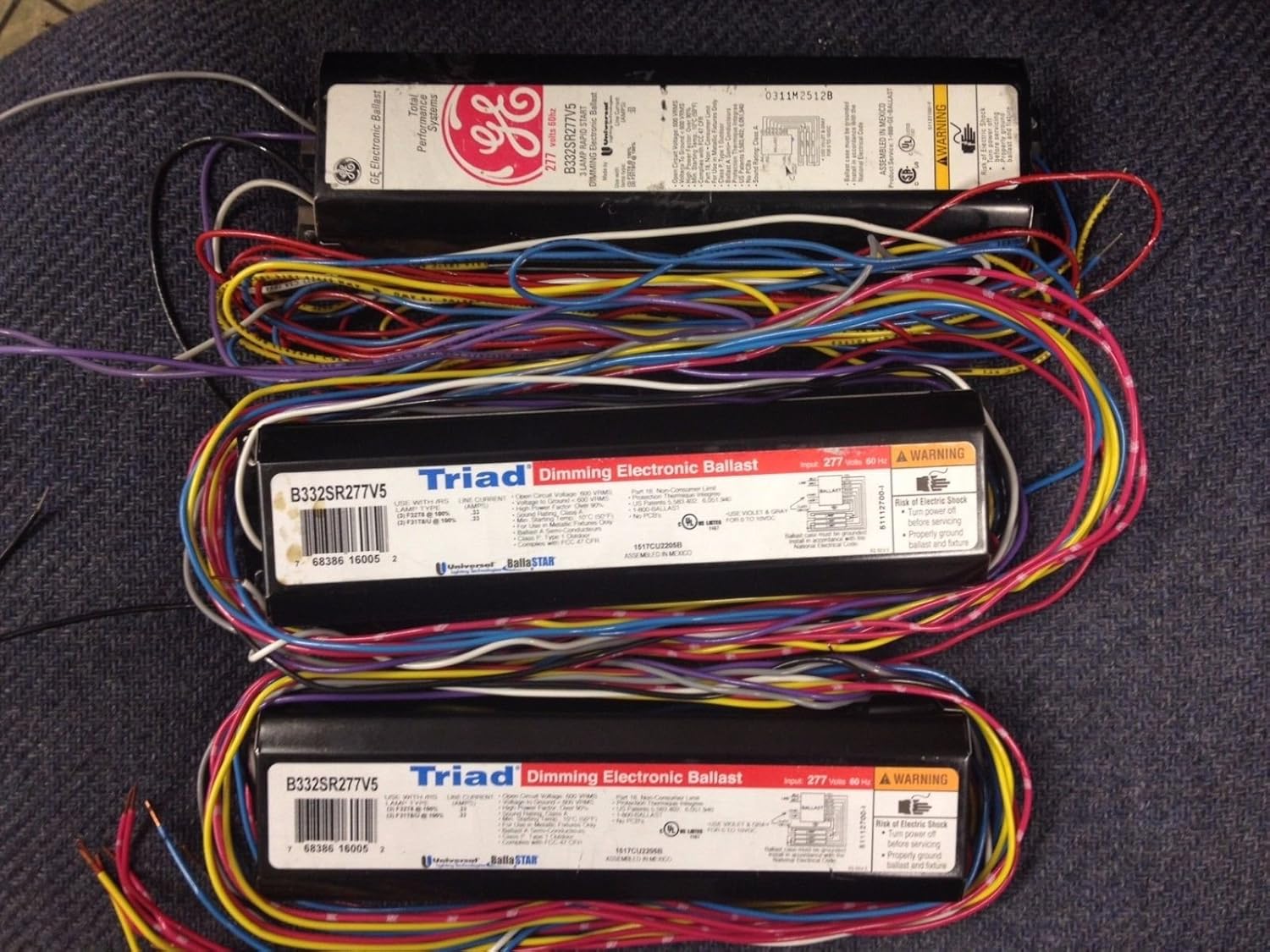 3 Ge Triad B332SR277V5 277V 3 Lamp T8 010V 277 Volt Only Dimming