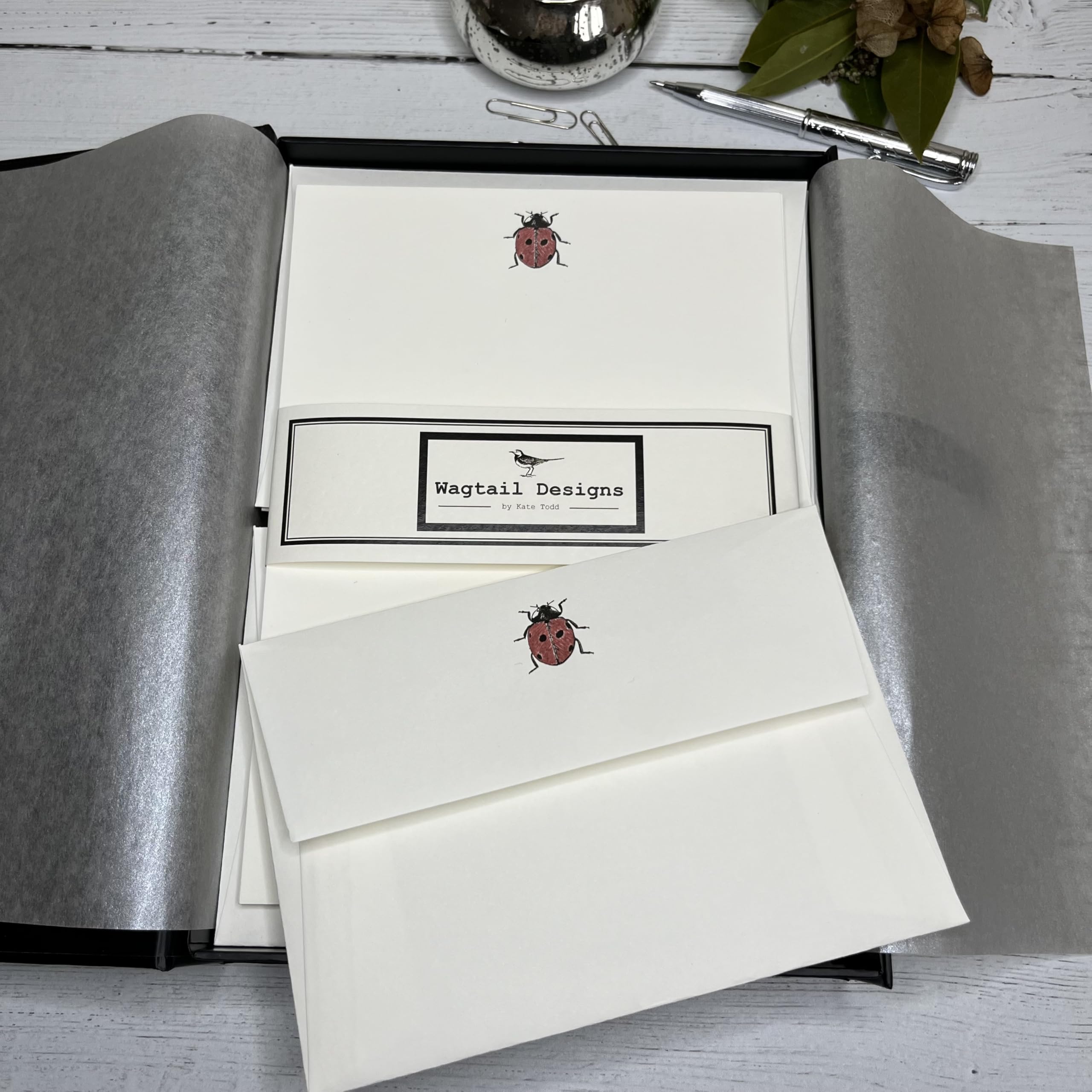 Wagtail Designs Writing Paper Gift Set with a Ladybird Illustration in a Lovely Black Box with Ribbon (18 Sheets of Quality Letter Writing Paper and envelopes) (18)