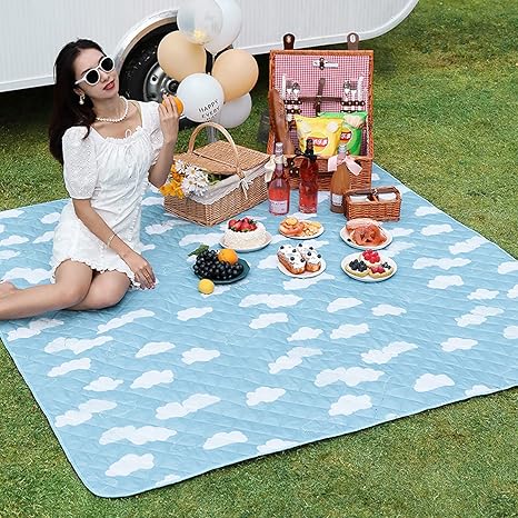 Amazon Co Jp 厚手 レジャーシート ピクニックシート 防水 大判 大きい L 折りたたみ ピクニックマット クッションマット 洗える コンパクト 座布団 おしゃれ 子供 遠足 花見 運動会 190 195 アウトドア キャンプ ホーム キッチン