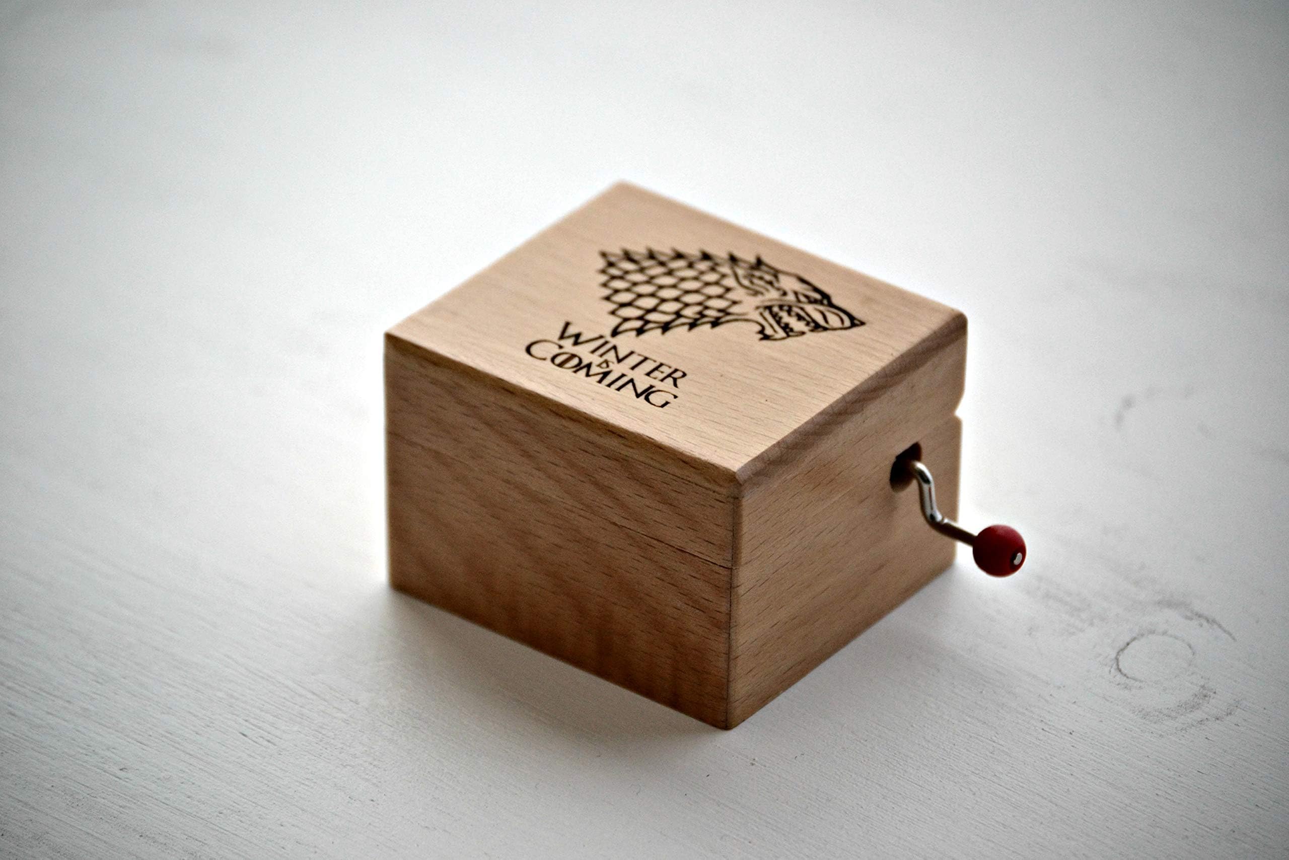Small beech wood music box Winter is coming