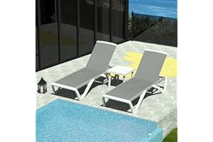 DOMI OUTDOOR LIVING Domi Patio Chaise Lounge Chair Set of 3,Outdoor Aluminum Polypropylene Sunbathing Chair with Adjustable Backrest,Arm,Side Table,for Beach,Yard,Balcony,Poolside(2 Grey Chairs W/Table)
