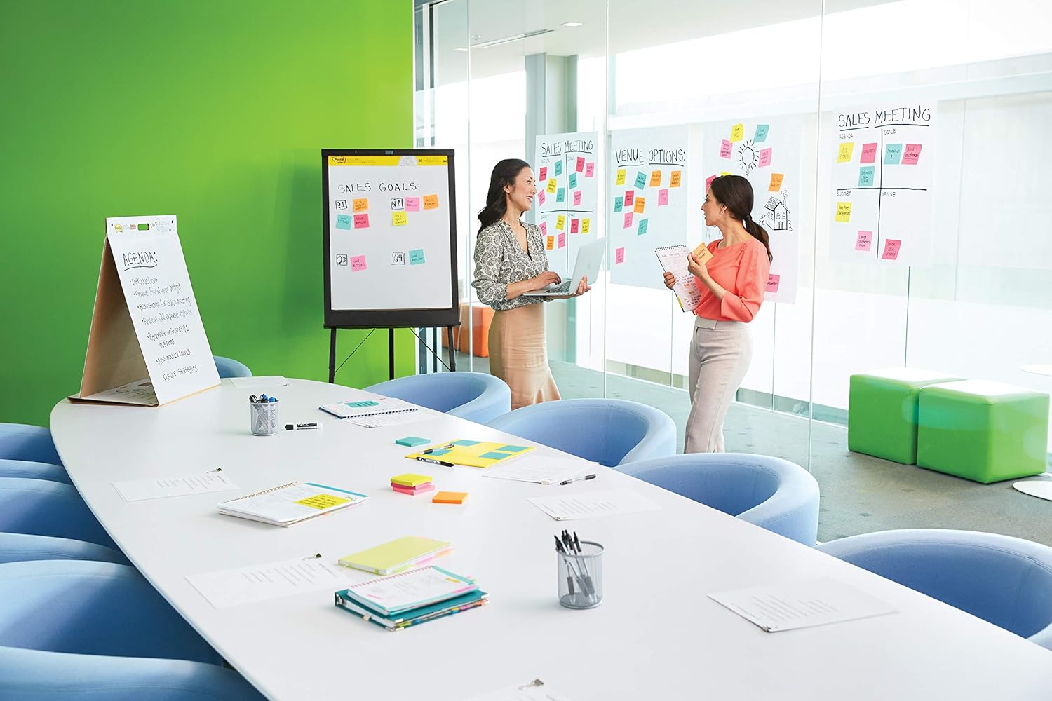 Post-it Super Sticky Easel Pad, 25 x 30 Inches, 30 Sheets/Pad, 2 Pads, Large White Premium Self Stick Flip Chart Paper, Super Sticking Power (559) : Post It Easel Pad : Office Products