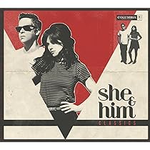 A Very She & Him Christmas | Amazon.com.br