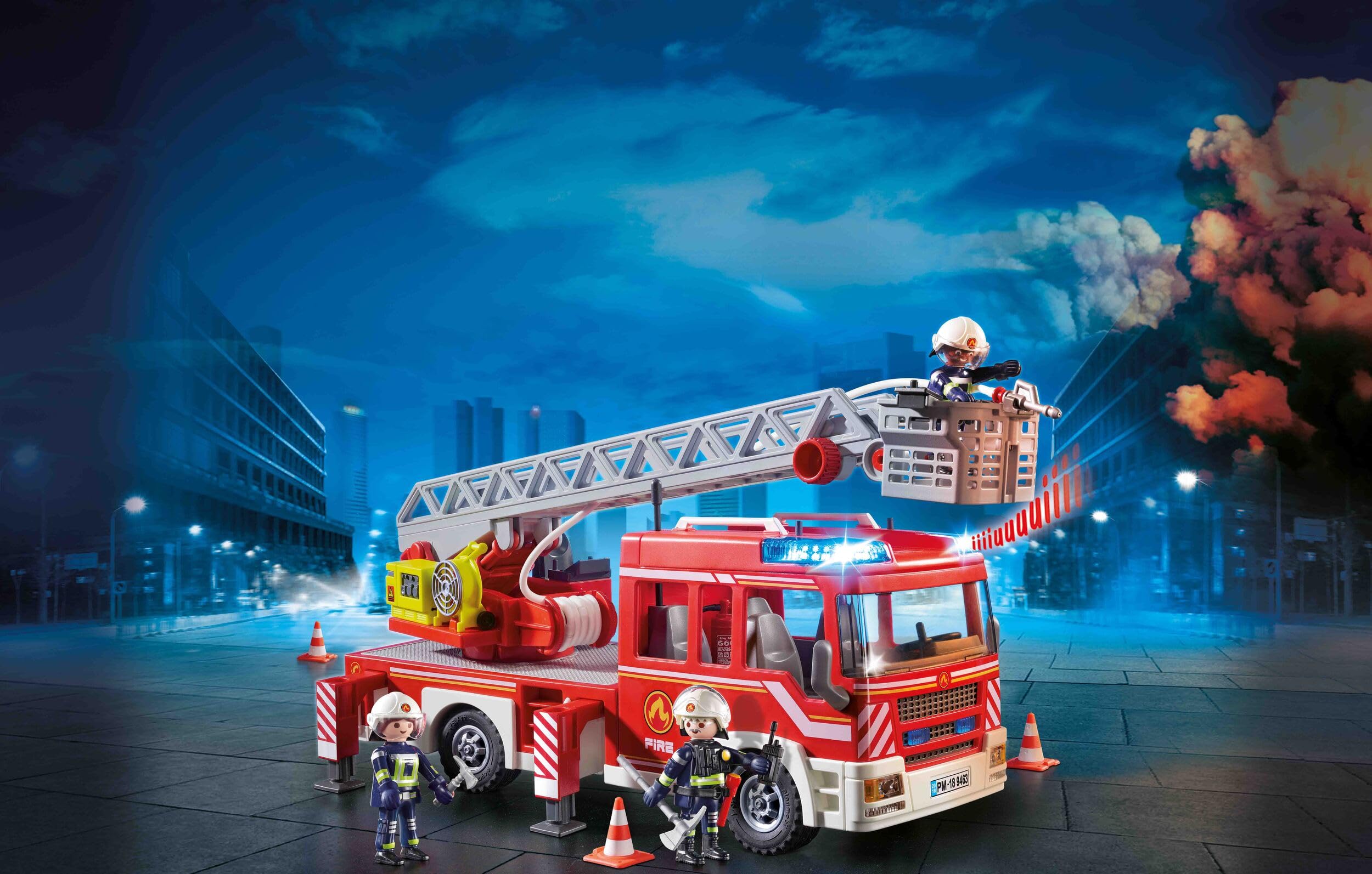 PLAYMOBIL City Action 9463 Feuerwehr-Leiterfahrzeug mit Licht und Sound, Ab 5 Jahren 6