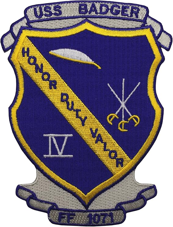 Amazon.com: USS Badger FF-1071 Patch Full Color: Clothing