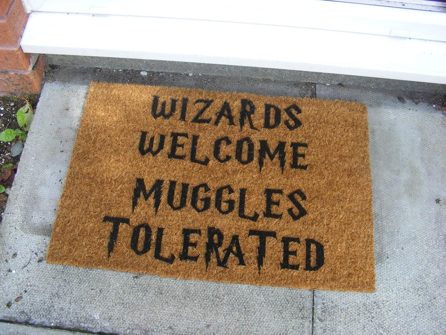 FastCraft HARRY POTTER INSPIRED WIZARDS WELCOME MUGGLES TOLERATED WELCOME DOOR MAT 60x40 cm COIR DOORMAT INDOOR ENTRANCE RUG PRESENT HOUSE WARMING GIFT - Image 5