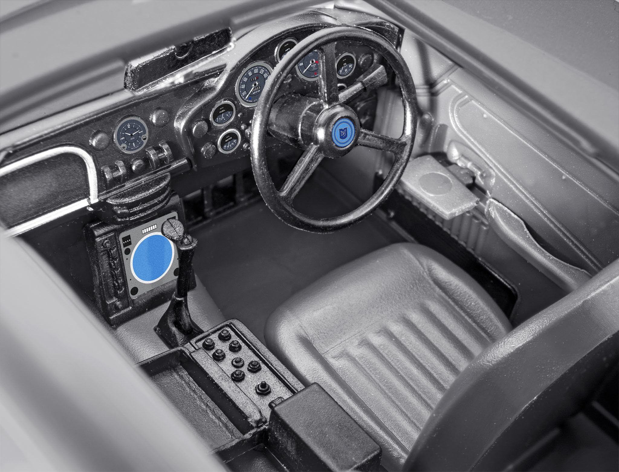Revell Modellbau James Bond Aston Martin DB5 Click System 3