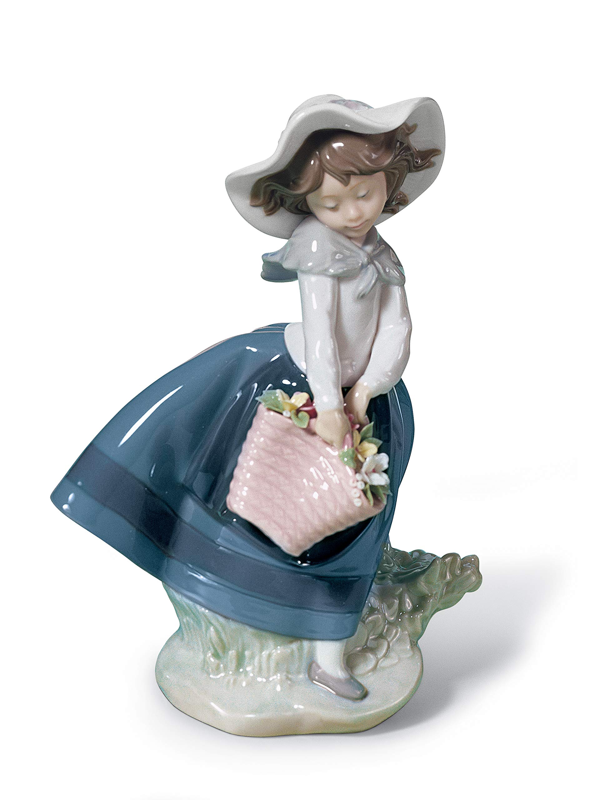 LLADRÓ Pretty Pickings Girl Figurine. Porcelain Figure Figure.
